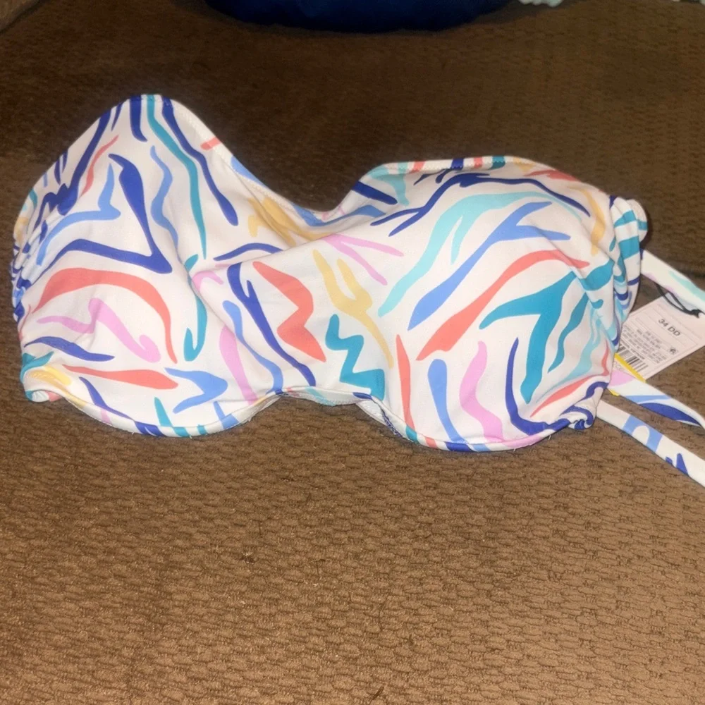 New shade shore colorful Zebra Print Bikini Top size 34 DD